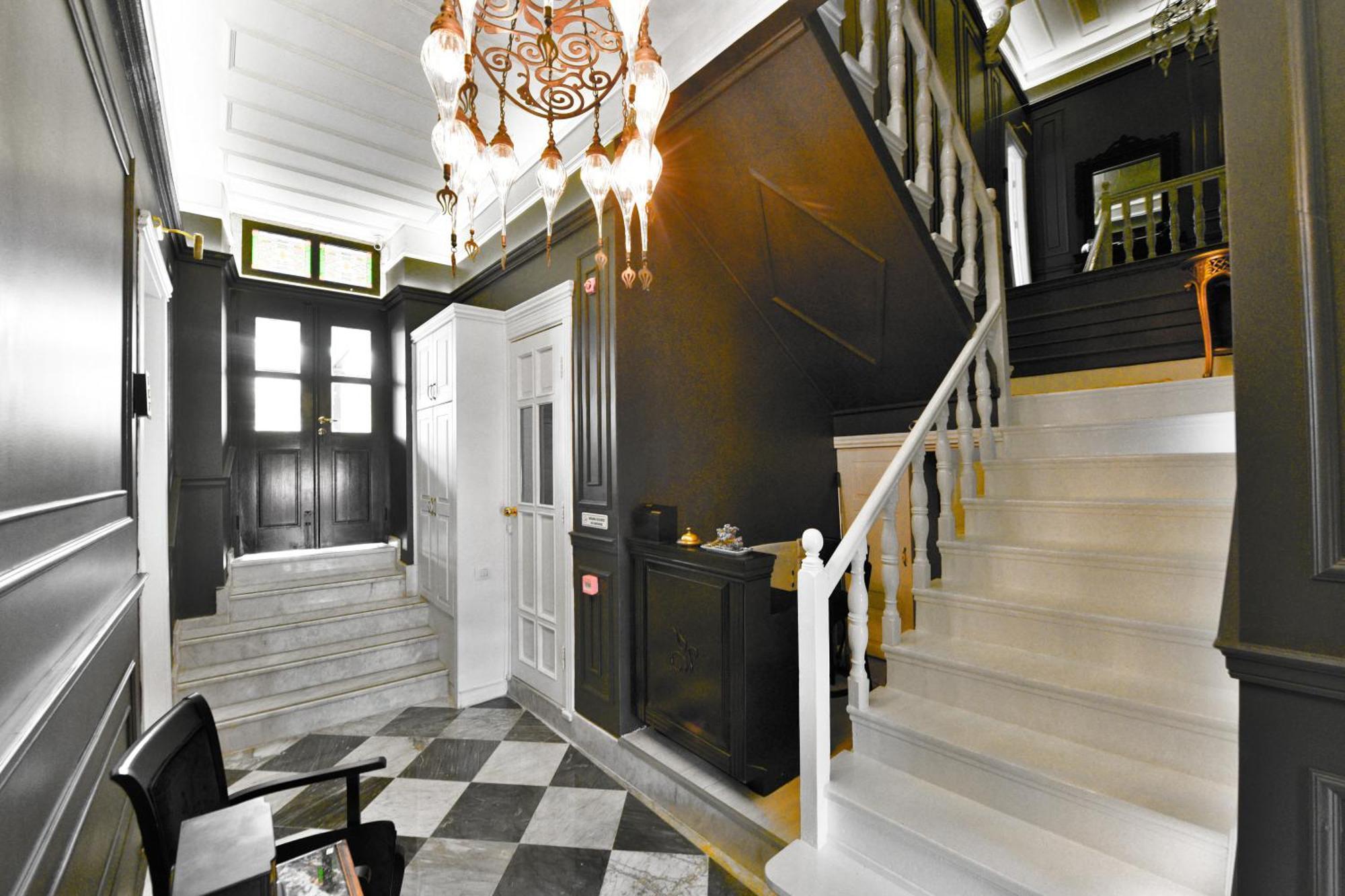 Hotel Siyah Lale Cunda 1841 (Adults Only) Ayvalı Esterno foto