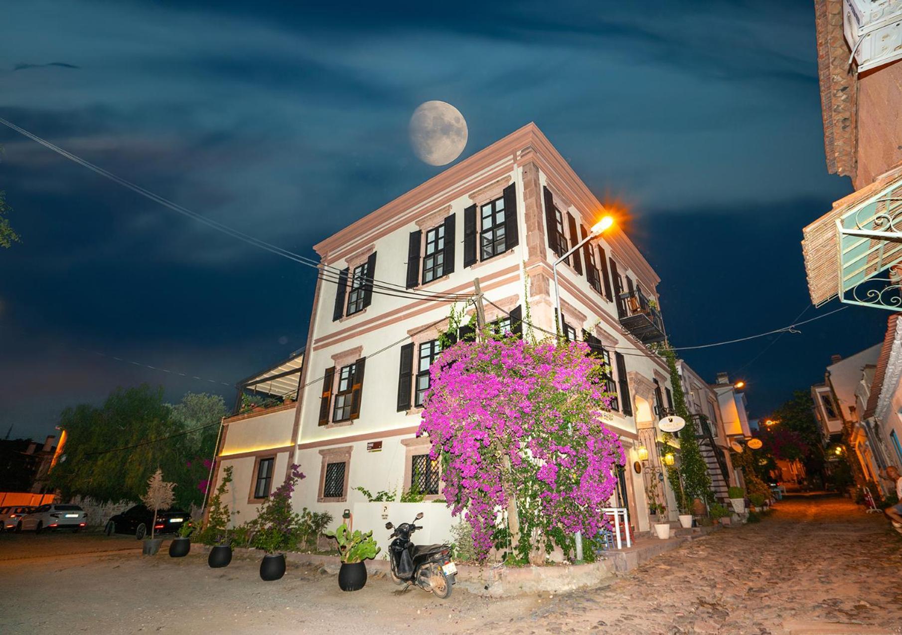Hotel Siyah Lale Cunda 1841 (Adults Only) Ayvalı Esterno foto