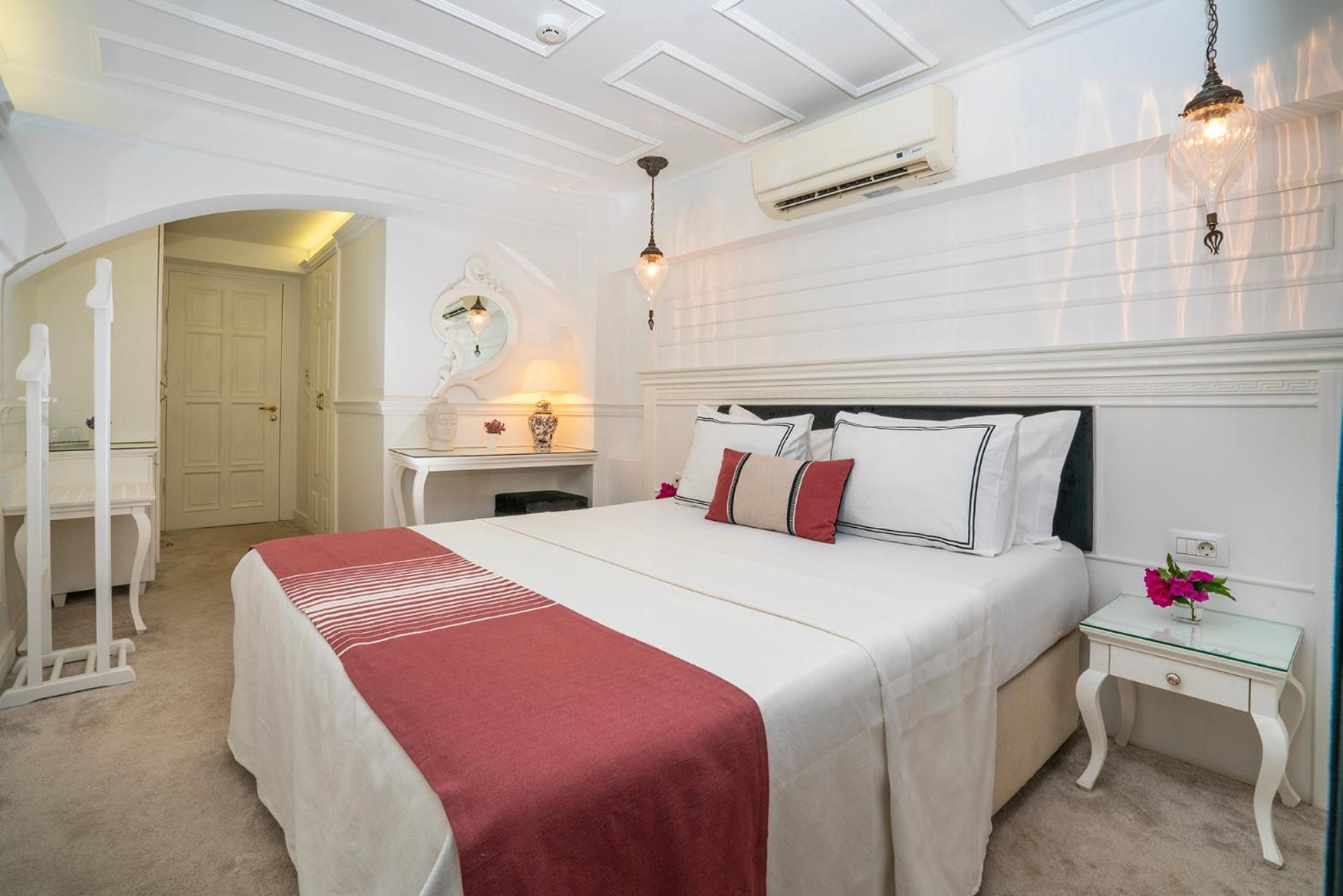 Hotel Siyah Lale Cunda 1841 (Adults Only) Ayvalı Esterno foto