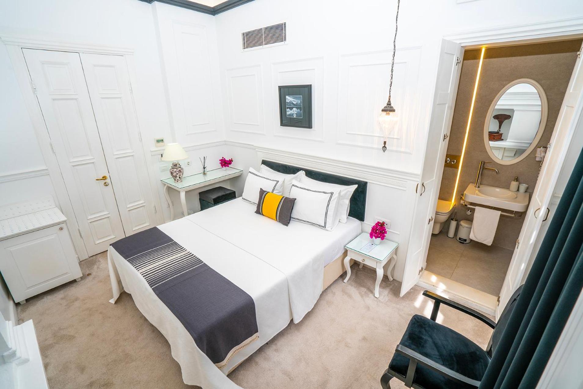 Hotel Siyah Lale Cunda 1841 (Adults Only) Ayvalı Esterno foto