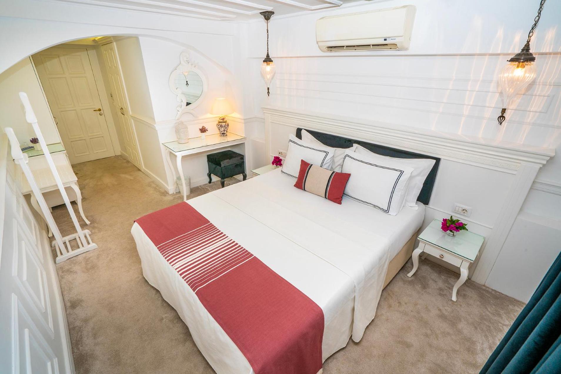 Hotel Siyah Lale Cunda 1841 (Adults Only) Ayvalı Esterno foto