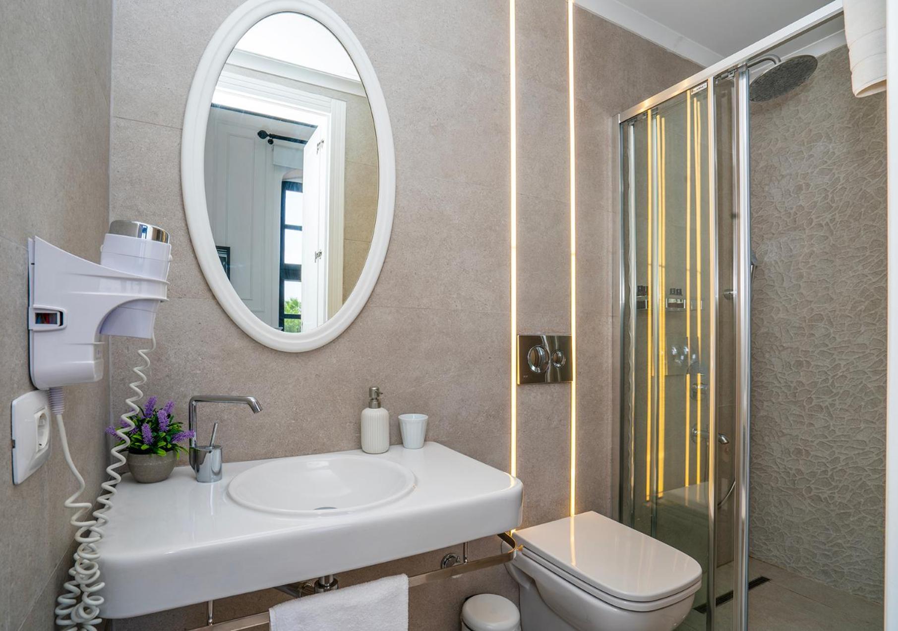 Hotel Siyah Lale Cunda 1841 (Adults Only) Ayvalı Esterno foto